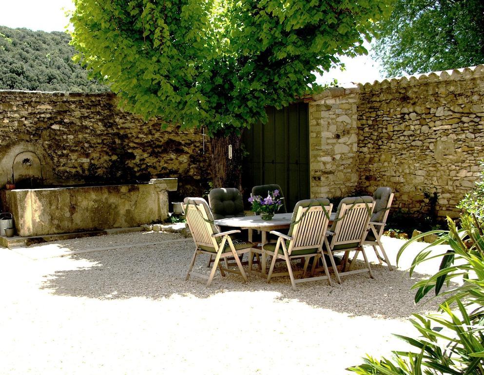 Le Mas De La Fontaine Bed and Breakfast Le Pegue Exterior foto